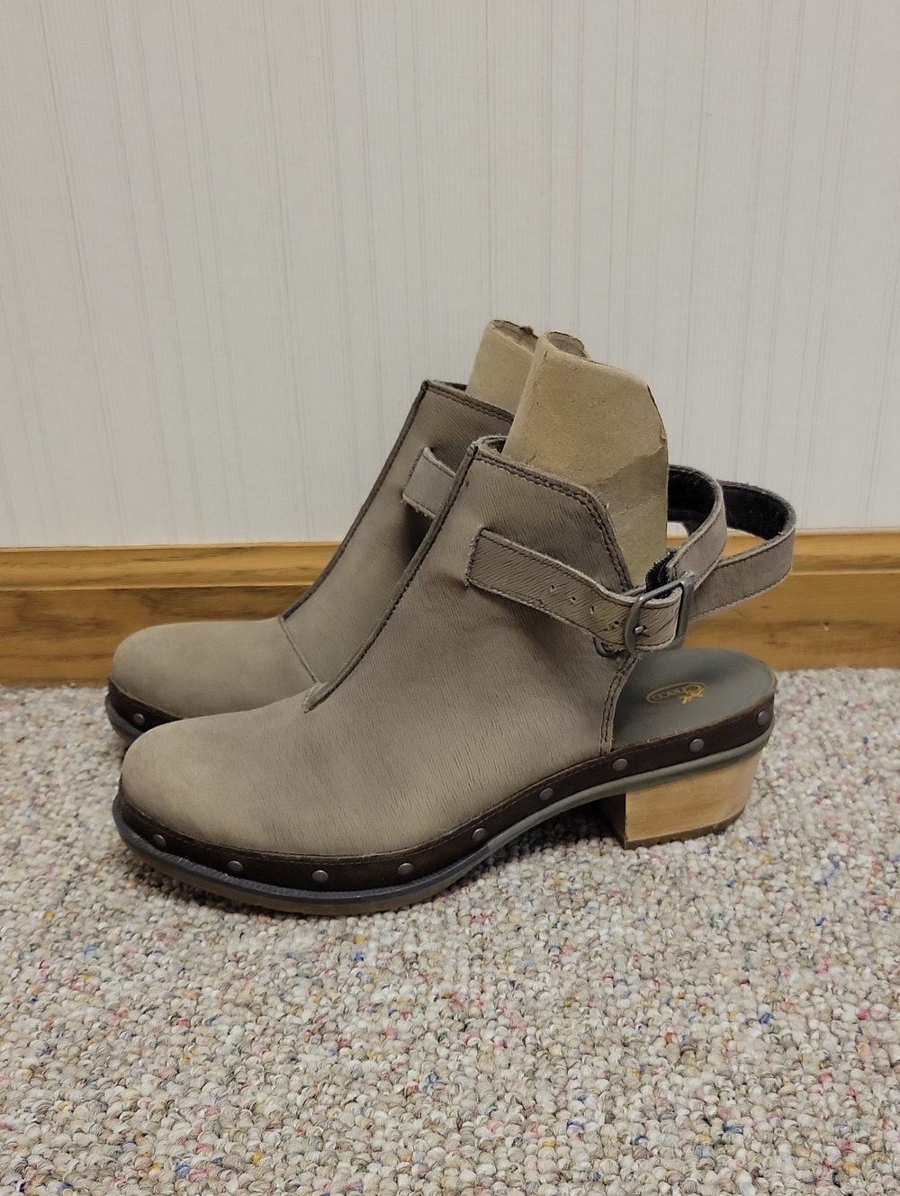Chaco Cataluna Taupe Leather Open-Back Clog with Buckle Sz 8. Casual Fall - Picture 2 of 8
